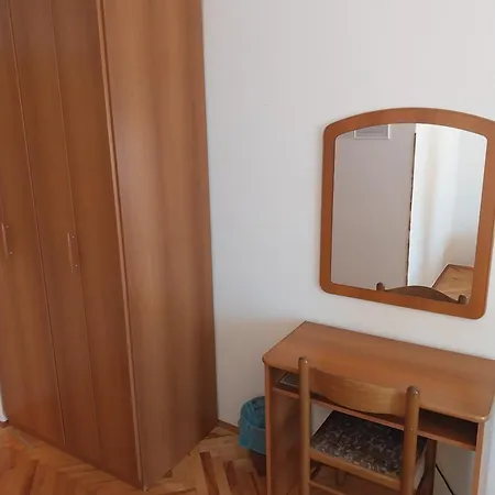 Ljubica And بيت ضيافة سوبيتارسكا دراغا