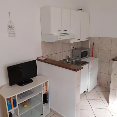 Ljubica Apartments And Rooms Guest house 3*
