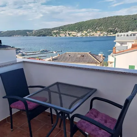 Ljubica Apartments And Rooms Guest house 3*