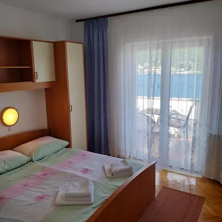 Ljubica Apartments And Rooms 3*