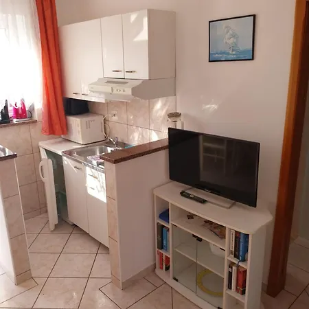 Ljubica Apartments And Rooms Guest house