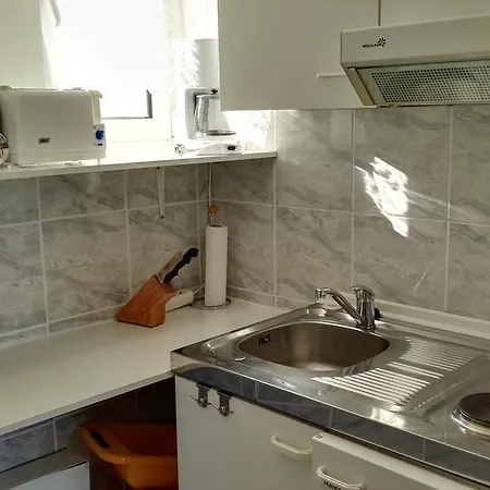 Ljubica Apartments And Rooms